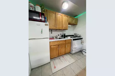 2730 Kingsbridge Terrace, Bronx, NY 10463 - Photo 9