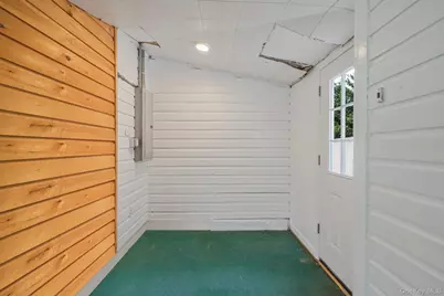 133 Royal Avenue, Flanders, NY 11901 - Photo 19