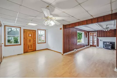 133 Royal Avenue, Flanders, NY 11901 - Photo 5