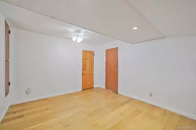 133 Royal Avenue, Flanders, NY 11901 - Photo 17