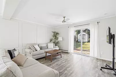 22 Shelter Lane, Levittown, NY 11756 - Photo 5