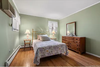 53 Beaumont Drive, Plainview, NY 11803 - Photo 11