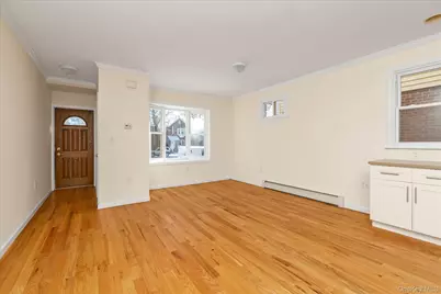45-32 Utopia Parkway, Flushing, NY 11358 - Photo 9