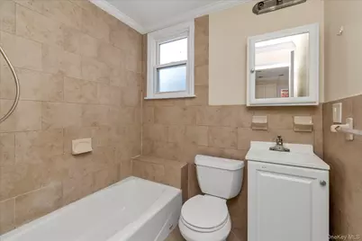 45-32 Utopia Parkway, Flushing, NY 11358 - Photo 7