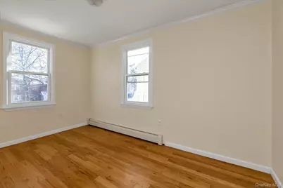 45-32 Utopia Parkway, Flushing, NY 11358 - Photo 15