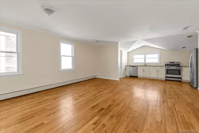 45-32 Utopia Parkway, Flushing, NY 11358 - Photo 5