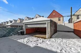 45-32 Utopia Pkwy, Flushing, NY 11358 - Photo 3