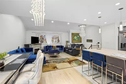 18 South Drive, New Hyde Park, NY 11040 - Photo 5