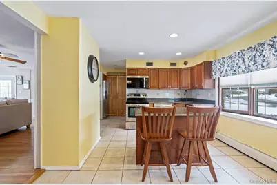 33 Skylark Lane, Levittown, NY 11756 - Photo 9