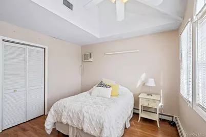 33 Skylark Lane, Levittown, NY 11756 - Photo 37