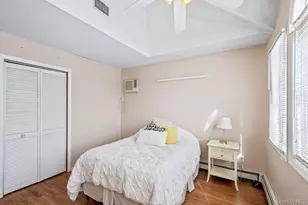 33 Skylark Ln, Levittown, NY 11756 - Photo 37