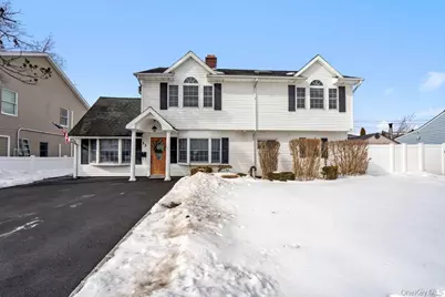 33 Skylark Lane, Levittown, NY 11756 - Photo 1