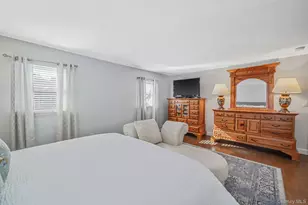 49 Gainsborough Rd, Holbrook, NY 11741 - Photo 21