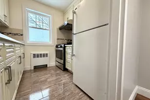 77-17B Springfield Blvd, Bayside, NY 11364 - Photo 5