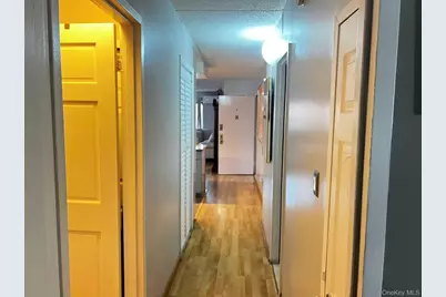 75-22 Parsons Boulevard #D3, Fresh Meadows, NY 11366 - Photo 9