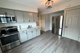 11 Franklin St, Poughkeepsie, NY 12601 - Photo 5