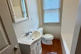 11 Franklin St, Poughkeepsie, NY 12601 - Photo 3