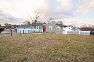 2 Vita Dr, Central Islip, NY 11722 - Photo 35