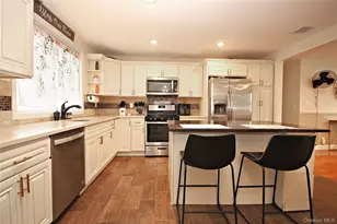 2 Vita Dr, Central Islip, NY 11722 - Photo 13