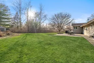 11 Cedar Crest Dr, Dix Hills, NY 11746 - Photo 33