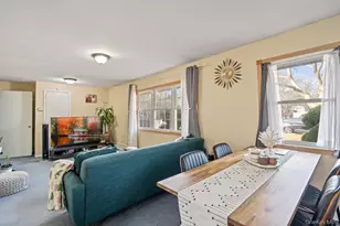 11 Cedar Crest Dr, Dix Hills, NY 11746 - Photo 23