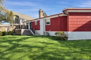 11 Muir Pl, New Rochelle, NY 10801 - Photo 3