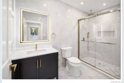 2 Radial Lane, Levittown, NY 11756 - Photo 19