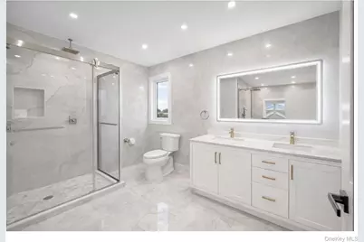 2 Radial Lane, Levittown, NY 11756 - Photo 17