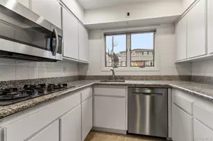 6 Regina Pl, Yonkers, NY 10703 - Photo 7