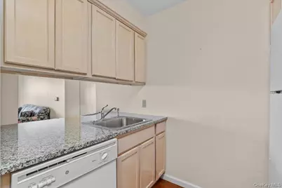 312 Sutton Drive #312, Mount Kisco, NY 10549 - Photo 5