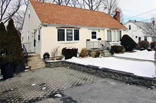 201 Bennett Ave, Yonkers, NY 10701 - Photo 3