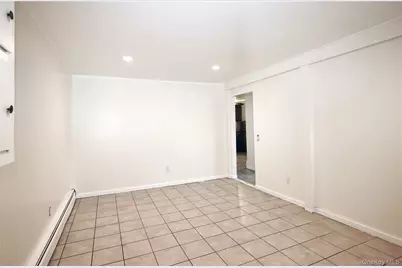 201 Bennett Avenue #1, Yonkers, NY 10701 - Photo 15
