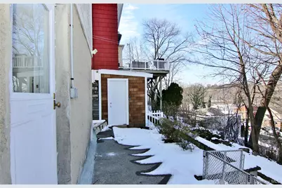 201 Bennett Avenue #1, Yonkers, NY 10701 - Photo 21