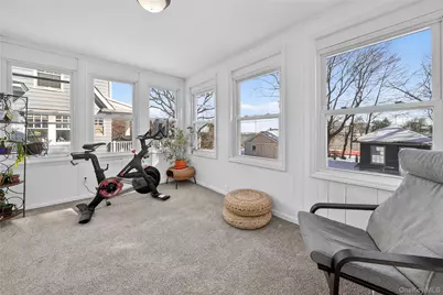 152 Sutton Manor Road, New Rochelle, NY 10801 - Photo 11