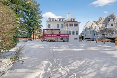 152 Sutton Manor Road, New Rochelle, NY 10801 - Photo 39