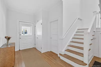 152 Sutton Manor Road, New Rochelle, NY 10801 - Photo 19