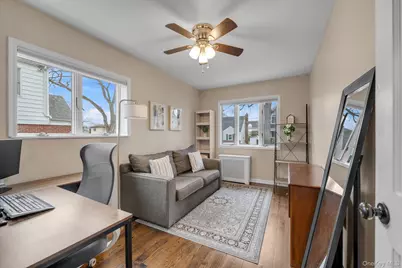 39 Corwin Avenue, New Hyde Park, NY 11040 - Photo 9