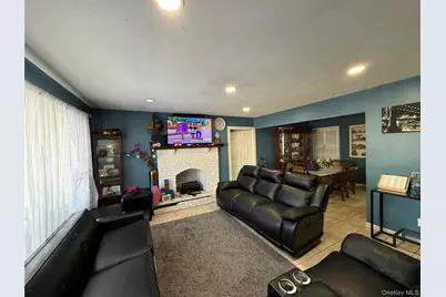 200 Hancock Street, Brentwood, NY 11717 - Photo 7