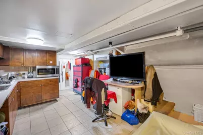 91-16 196th Street, Hollis, NY 11423 - Photo 33