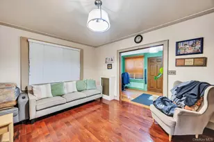 91-16 196th St, Hollis, NY 11423 - Photo 11