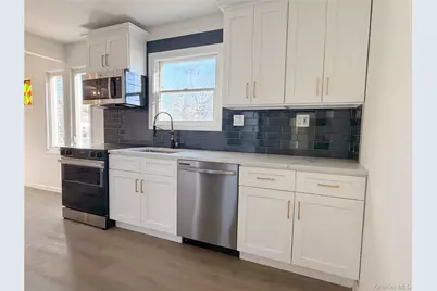 20 Bogota Road, Mastic Beach, NY 11951 - Photo 5