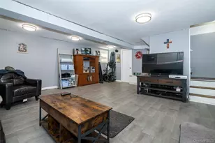 2542 Hollers Ave, Bronx, NY 10475 - Photo 9