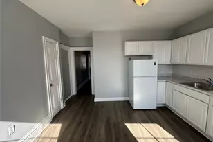 87 Broadway, Newburgh, NY 12550 - Photo 9