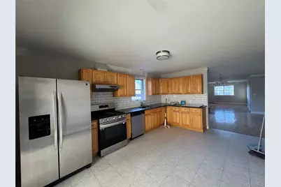 1112 Mile Square Road, Yonkers, NY 10704 - Photo 5