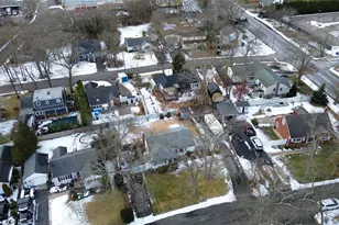 24 Park Pl, Patchogue, NY 11772 - Photo 27