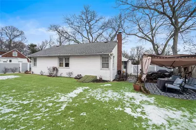 24 Park Place, Patchogue, NY 11772 - Photo 23