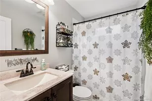 24 Park Pl, Patchogue, NY 11772 - Photo 17