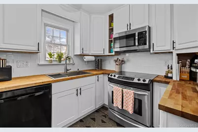 194 W Neck Road, Huntington, NY 11743 - Photo 7