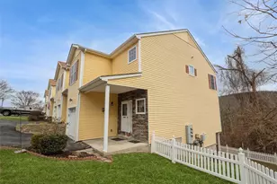 43 Aveonis Ct, Fishkill, NY 12524 - Photo 3