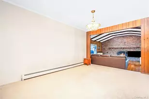 19 Parkdale Dr, Farmingdale, NY 11735 - Photo 9